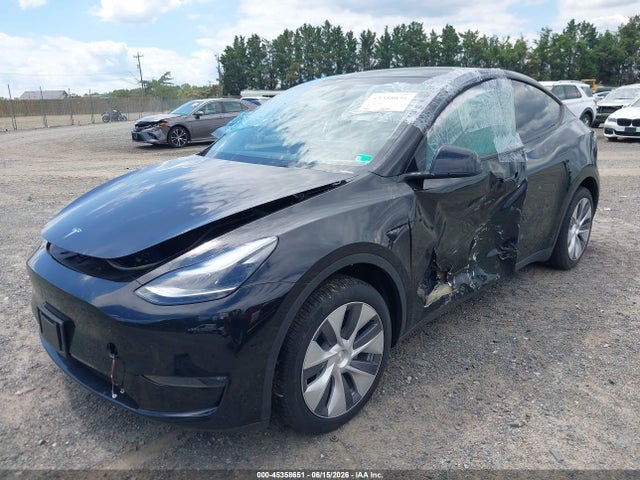 2023 Tesla Model Y Awd/long Range Dual Motor All-wheel Drive მანქანა იყიდება აუქციონზე, vin: 7SAYGDEE6PA171700, აუქციონის ნომერი: 45358651