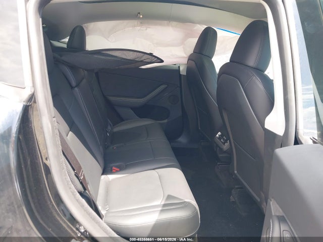 2023 Tesla Model Y Awd/long Range Dual Motor All-wheel Drive მანქანა იყიდება აუქციონზე, vin: 7SAYGDEE6PA171700, აუქციონის ნომერი: 45358651