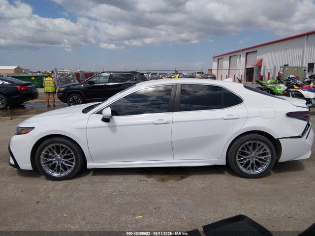 4T1G11AK4NU671801 Toyota CAMRY SE