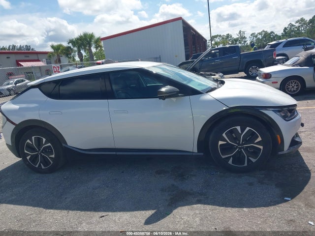 KIA Ev6 Wind 2023 KNDC34LA0P5603236 Image 13