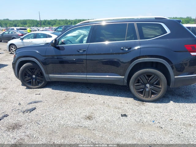 Продаж на аукціоні авто 2018 Volkswagen Atlas 3.6l V6 Sel Premium, vin: 1V2NR2CA2JC555610, номер лоту: 45358762