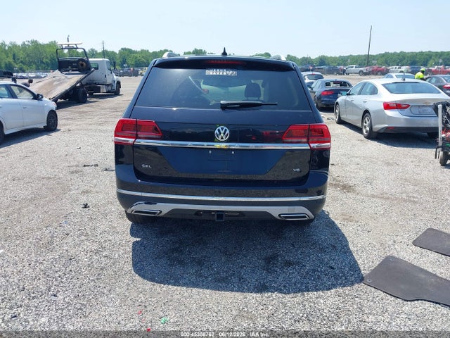 Продаж на аукціоні авто 2018 Volkswagen Atlas 3.6l V6 Sel Premium, vin: 1V2NR2CA2JC555610, номер лоту: 45358762
