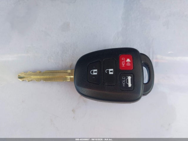 5YFBURHE4FP295619 Toyota COROLLA LE