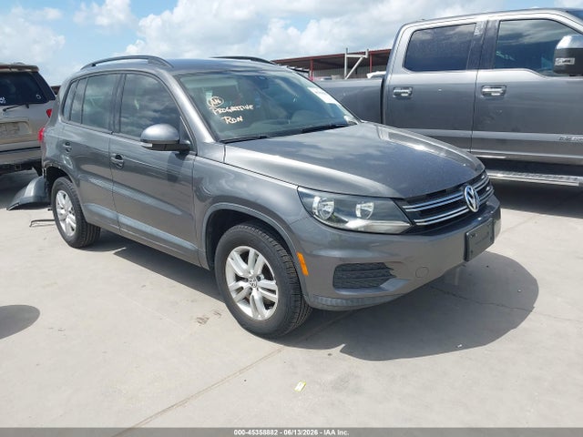 2016 Volkswagen Tiguan S მანქანა იყიდება აუქციონზე, vin: WVGAV7AX0GW608341, აუქციონის ნომერი: 45358882