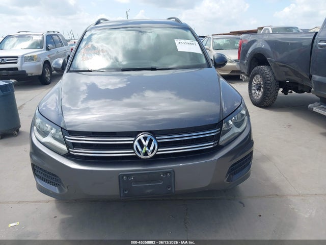 2016 Volkswagen Tiguan S მანქანა იყიდება აუქციონზე, vin: WVGAV7AX0GW608341, აუქციონის ნომერი: 45358882