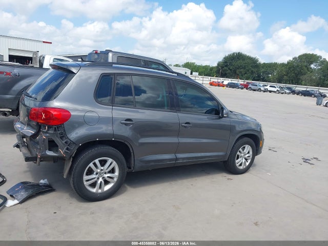2016 Volkswagen Tiguan S მანქანა იყიდება აუქციონზე, vin: WVGAV7AX0GW608341, აუქციონის ნომერი: 45358882