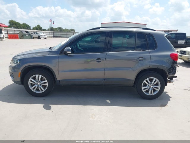 2016 Volkswagen Tiguan S მანქანა იყიდება აუქციონზე, vin: WVGAV7AX0GW608341, აუქციონის ნომერი: 45358882
