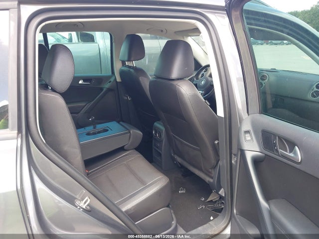 2016 Volkswagen Tiguan S მანქანა იყიდება აუქციონზე, vin: WVGAV7AX0GW608341, აუქციონის ნომერი: 45358882