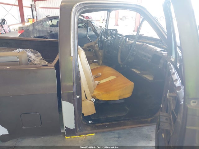 1985 Chevrolet C10 მანქანა იყიდება აუქციონზე, vin: 1GCEC14F6FJ183165, აუქციონის ნომერი: 45358886