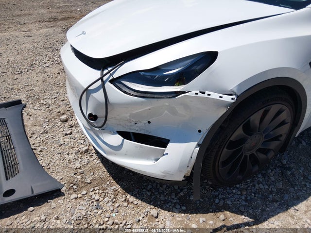 Продажа на аукционе авто 2022 Tesla Model Y Performance Dual Motor All-wheel Drive, vin: 7SAYGDEF7NF326490, номер лота: 45358912