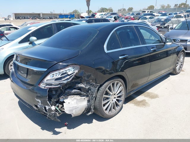 55SWF4JB1GU121873 Mercedes-Benz C 300 Sport