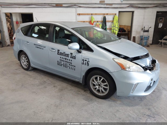 2013 Toyota Prius V Three მანქანა იყიდება აუქციონზე, vin: JTDZN3EU8D3231805, აუქციონის ნომერი: 45359092