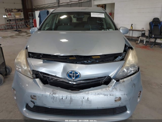 Продаж на аукціоні авто 2013 Toyota Prius V Three, vin: JTDZN3EU8D3231805, номер лоту: 45359092