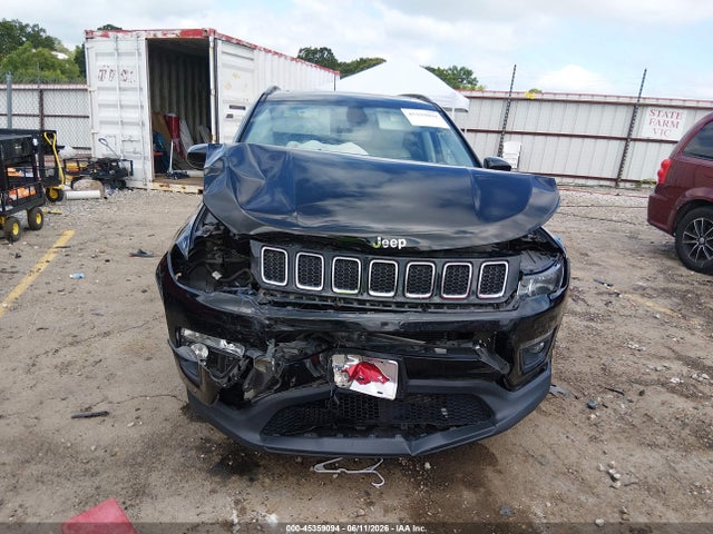 Jeep Compass Latitude Fwd 2018 3C4NJCBB7JT487138 Image 12