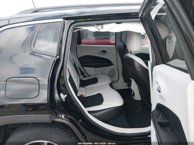 Jeep Compass Latitude Fwd 2018 3C4NJCBB7JT487138 Image 8
