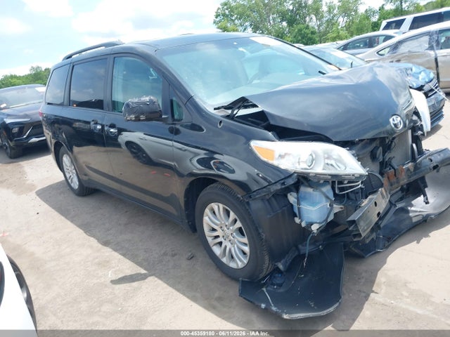 Auction sale of the 2014 Toyota Sienna Xle V6 8 Passenger, vin: 5TDYK3DC3ES435330, lot number: 45359180