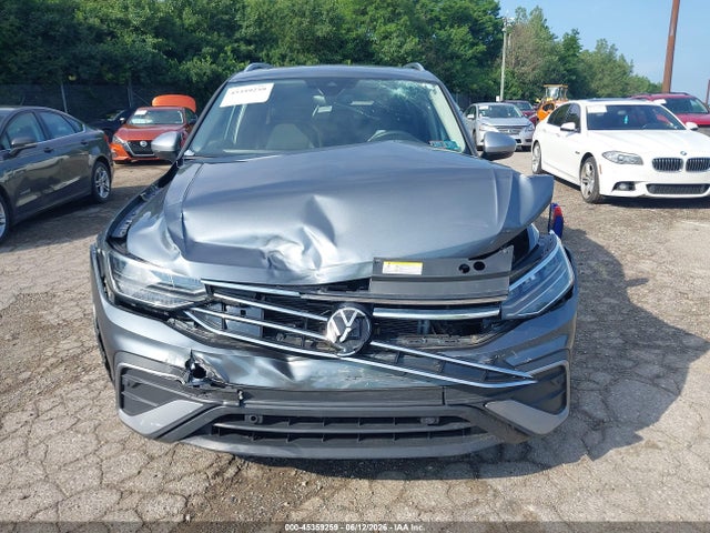 3VVTB7AX9RM232555 Volkswagen Tiguan 2.0t Wolfsburg Edition