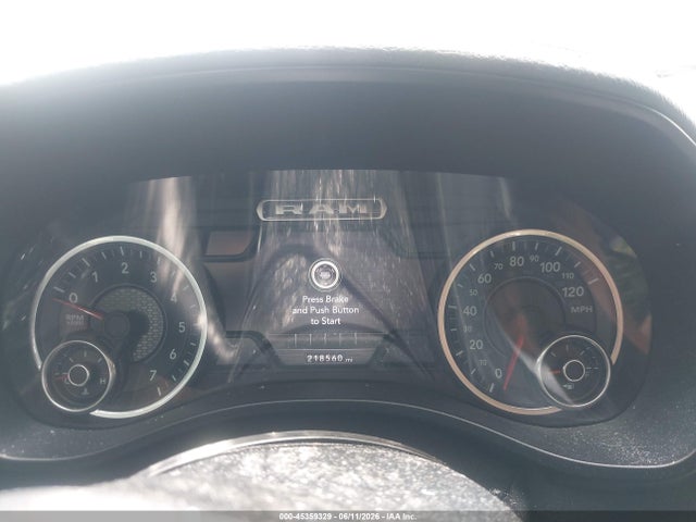 45359329 :رقم المزاد ، 1C6SRFRT6LN279578 vin ، 2020 Ram 1500 مزاد بيع