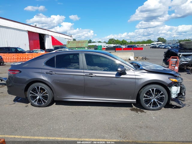 Toyota CAMRY SE 2018 4T1B11HK9JU130155 Image 14