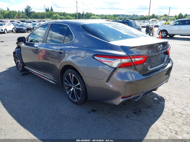 Toyota CAMRY SE 2018 4T1B11HK9JU130155 Image 3