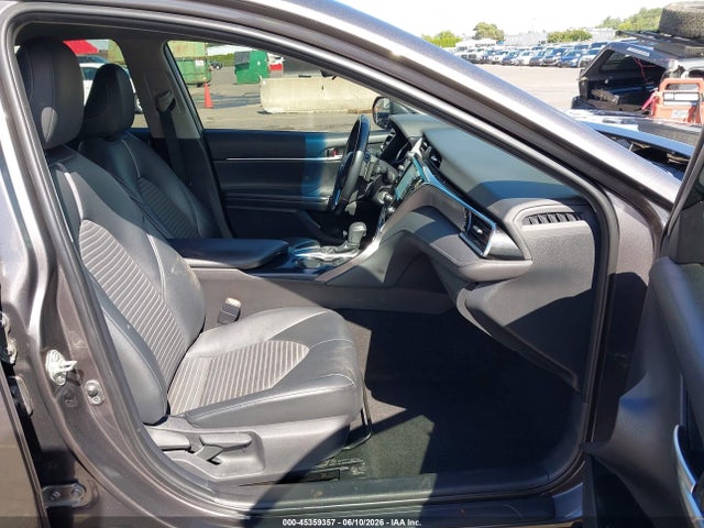 Toyota CAMRY SE 2018 4T1B11HK9JU130155 Image 5
