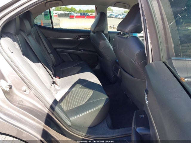 Toyota CAMRY SE 2018 4T1B11HK9JU130155 Image 8