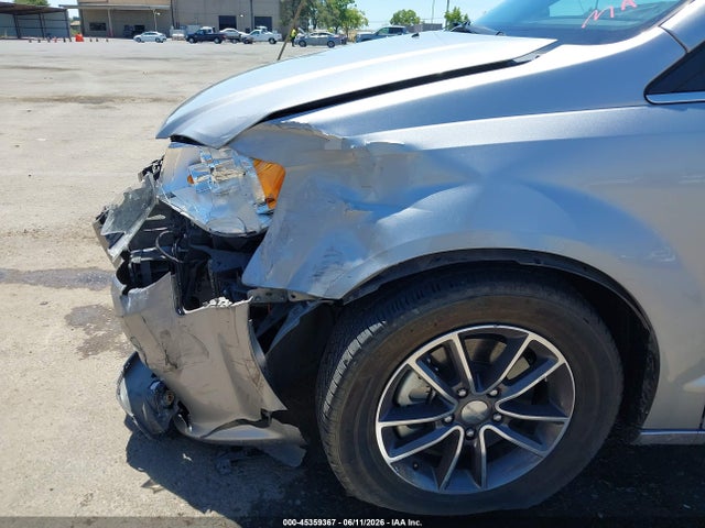 Dodge Grand Caravan Sxt 2017 2C4RDGCGXHR857974 Image 6