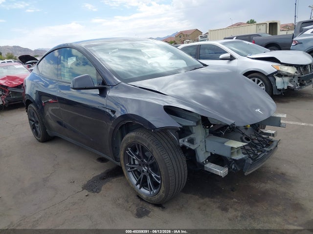 Продаж на аукціоні авто 2025 Tesla Model Y Long Range Dual Motor Rear-wheel Drive, vin: 7SAYGDED8SF269260, номер лоту: 45359391