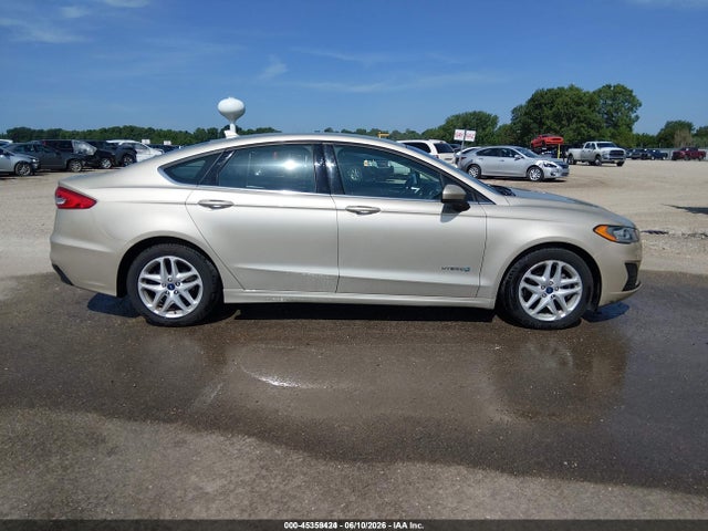 2019 Ford Fusion Hybrid Se მანქანა იყიდება აუქციონზე, vin: 3FA6P0LU5KR274422, აუქციონის ნომერი: 45359424