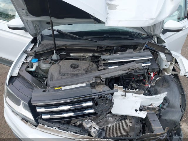 3VV2B7AX3KM004083 Volkswagen Tiguan 2.0t Se/2.0t Sel/2.0t Sel R-line/2.0t Sel R-line Black