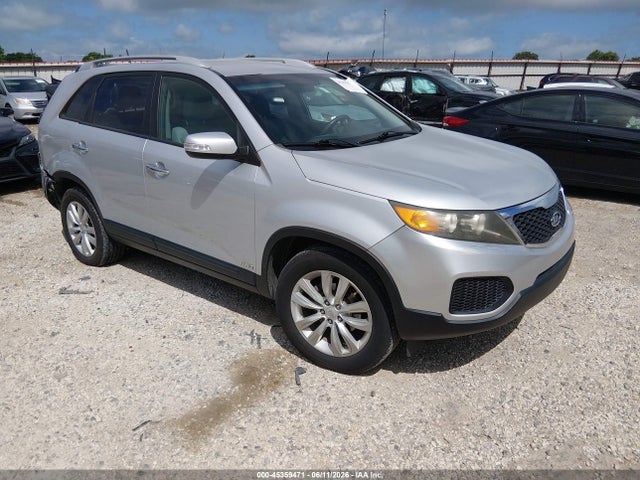 2011 Kia Sorento Lx V6 მანქანა იყიდება აუქციონზე, vin: 5XYKTDA21BG073110, აუქციონის ნომერი: 45359471