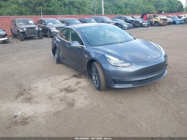 Продажа на аукционе авто 2018 Tesla Model 3 Long Range/mid Range, vin: 5YJ3E1EA7JF025762, номер лота: 45359484