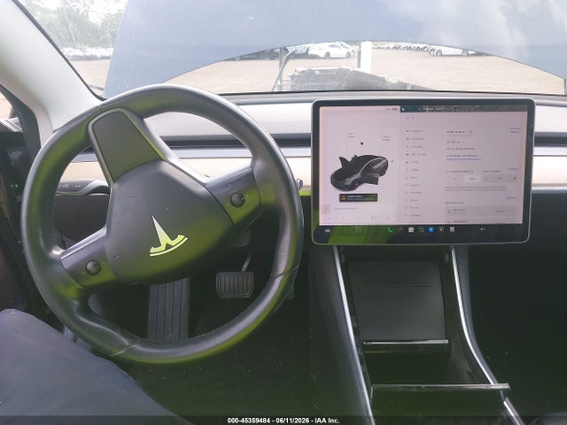 Продажа на аукционе авто 2018 Tesla Model 3 Long Range/mid Range, vin: 5YJ3E1EA7JF025762, номер лота: 45359484