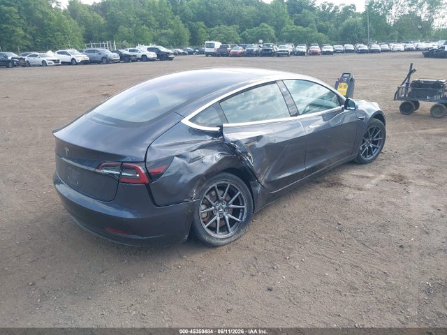 Продажа на аукционе авто 2018 Tesla Model 3 Long Range/mid Range, vin: 5YJ3E1EA7JF025762, номер лота: 45359484