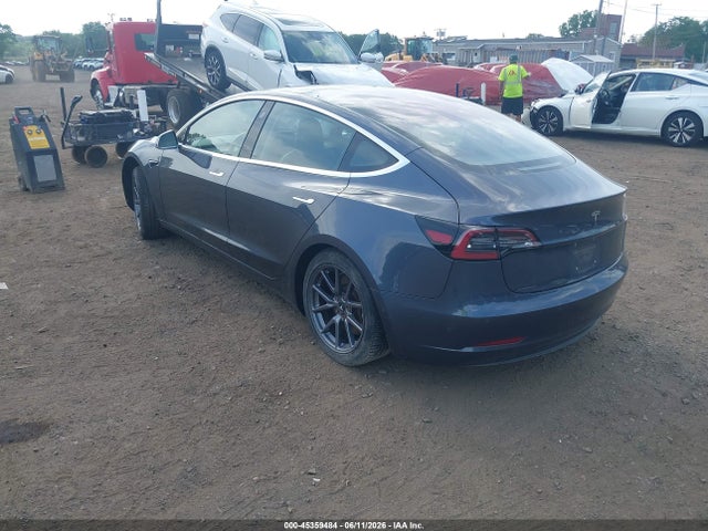 Продажа на аукционе авто 2018 Tesla Model 3 Long Range/mid Range, vin: 5YJ3E1EA7JF025762, номер лота: 45359484