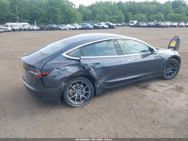 Продажа на аукционе авто 2018 Tesla Model 3 Long Range/mid Range, vin: 5YJ3E1EA7JF025762, номер лота: 45359484