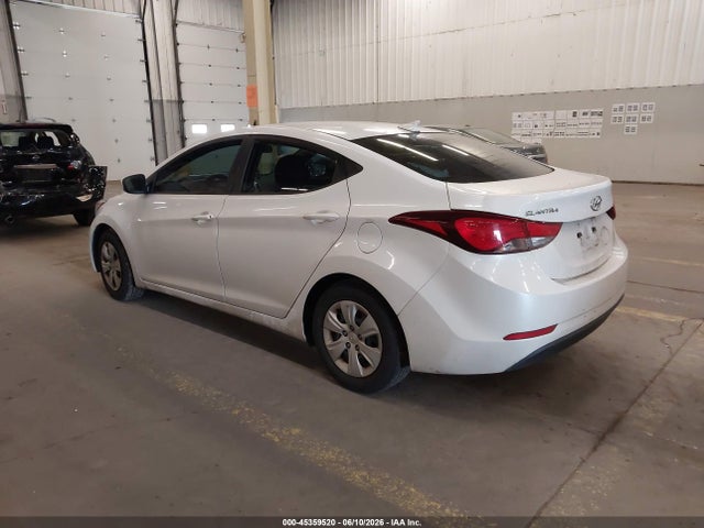 5NPDH4AE4GH695589 Hyundai ELANTRA SE