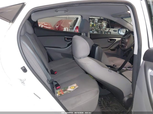 5NPDH4AE4GH695589 Hyundai ELANTRA SE