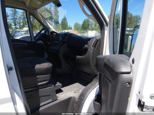 3C6TRVDGXJE157137 RAM Promaster 2500 High Roof 159 Wb