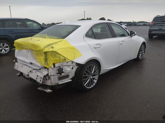 Lexus IS 300 2017 JTHCM1D25H5015108 Image 4