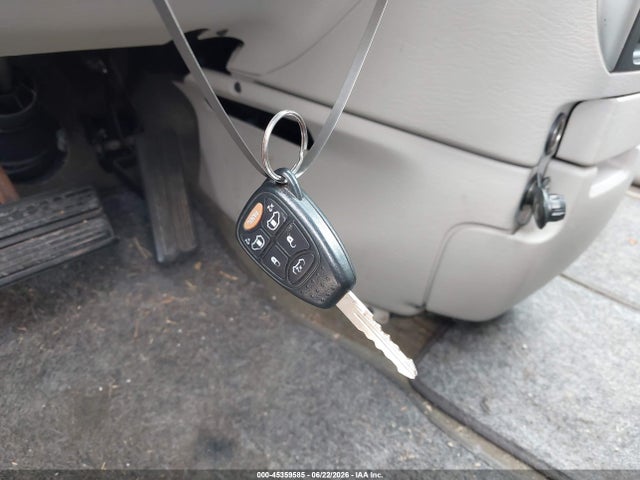 2006 Chrysler Town & Country Touring მანქანა იყიდება აუქციონზე, vin: 2A4GP54L46R923165, აუქციონის ნომერი: 45359585