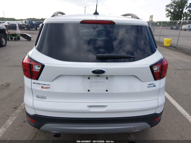 1FMCU9HD2KUA66229 Ford ESCAPE SEL