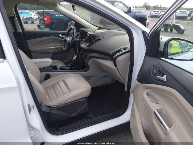 1FMCU9HD2KUA66229 Ford ESCAPE SEL