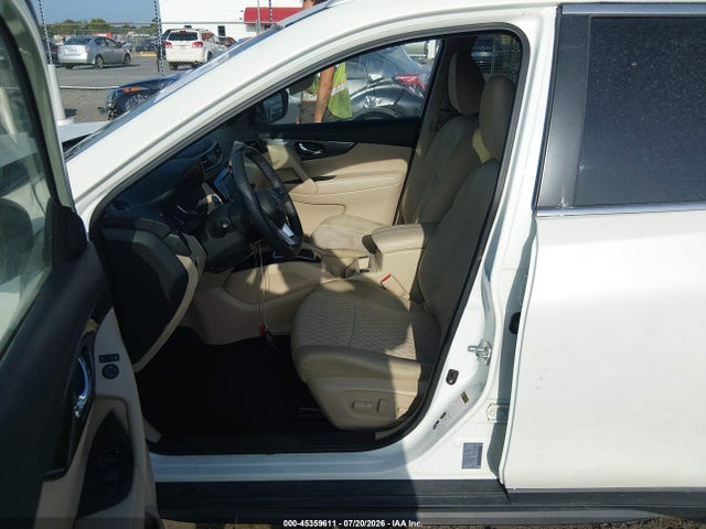 45359611 :رقم المزاد ، 5N1AT2MT6LC720736 vin ، 2020 Nissan Rogue Sv Fwd مزاد بيع