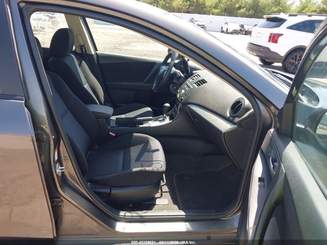 45359651 :رقم المزاد ، JM1BL1VF1B1437358 vin ، 2011 Mazda Mazda3 I Touring مزاد بيع