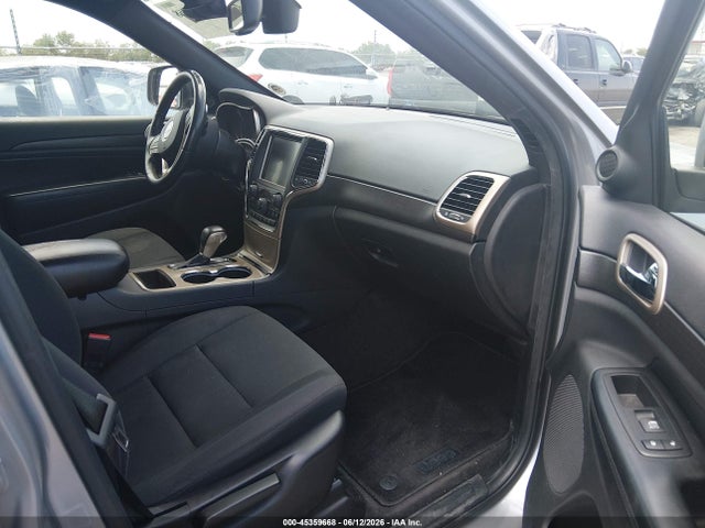 1C4RJEAG4GC415523 Jeep Grand Cherokee Laredo