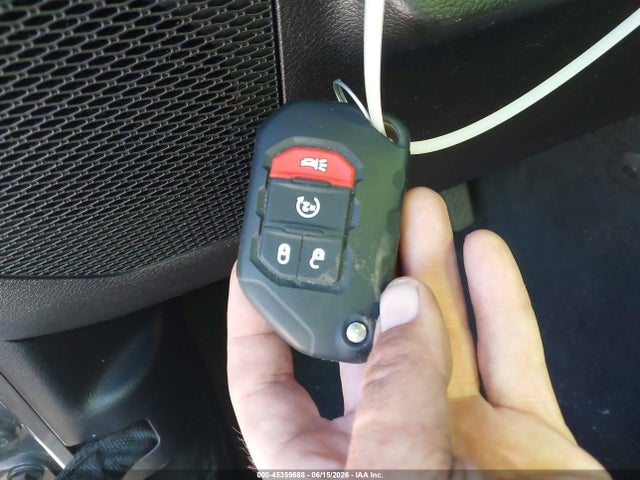 45359688 :رقم المزاد ، 1C4GJXAN4KW506297 vin ، 2019 Jeep Wrangler Sport S 4x4 مزاد بيع