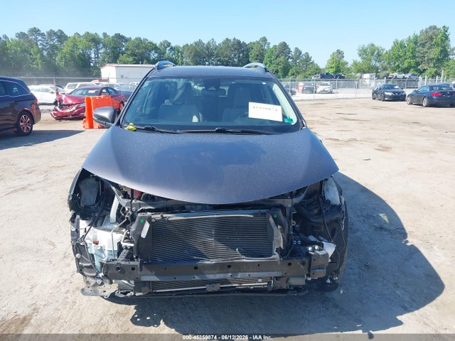 Toyota Rav4 Xle 2018 JTMWFREVXJD132338 Image 13