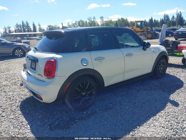 WMWXU3C59G2B62879 Mini Hardtop Cooper S