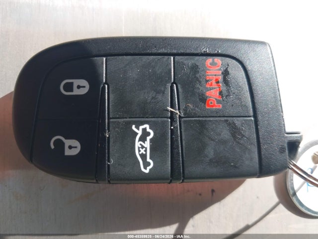 Продажа на аукционе авто 2015 Chrysler 300 Limited, vin: 2C3CCAAG3FH807482, номер лота: 45359925